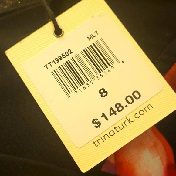 NEW! TRINA TURK Halter Neckline Floral Dress 8. - Picture 5 of 6